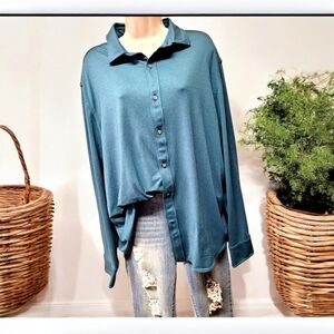 Blue button-down blue long sleeve shirt women's size xl by UnTuckit